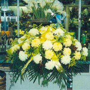 Yellow and White Mum Casket